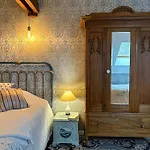 La Souveraine - - Chateau Le Bas Bleu *