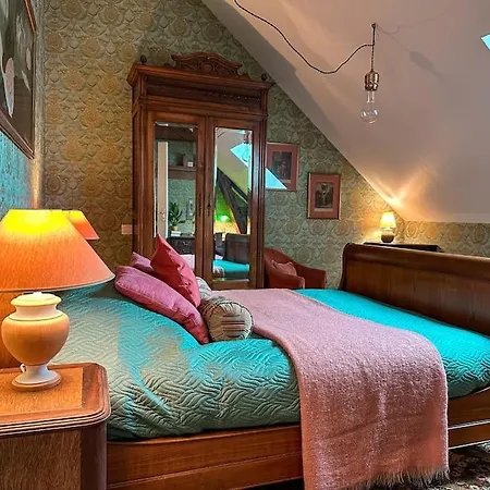 La Souveraine - - Château Le Bas Bleu Appartement