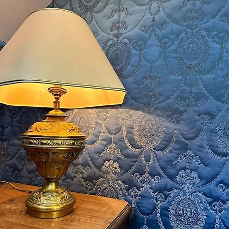 La Souveraine - - Château Le Bas Bleu *