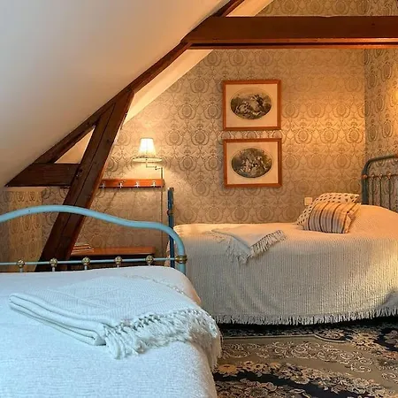 La Souveraine - - Château Le Bas Bleu Appartement