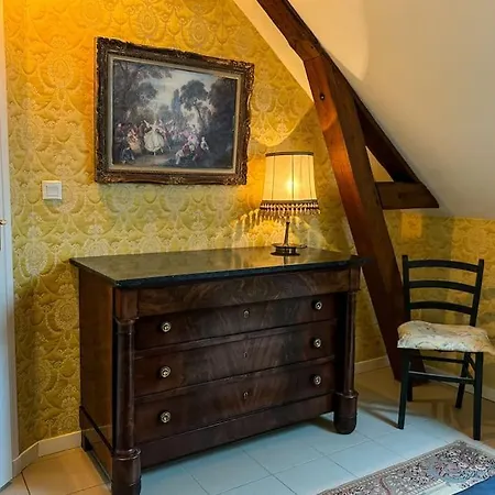 La Souveraine - - Château Le Bas Bleu Appartement *