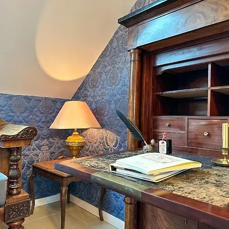 La Souveraine - - Château Le Bas Bleu * Quesnoy-le-Montant