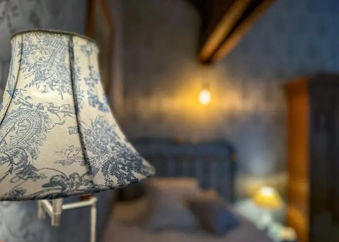 La Souveraine - - Château Le Bas Bleu Appartement